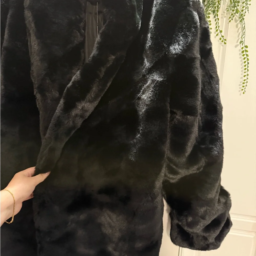 Fashion Nova Plush Black Faux Fur Jacket - Picture 5 of 8